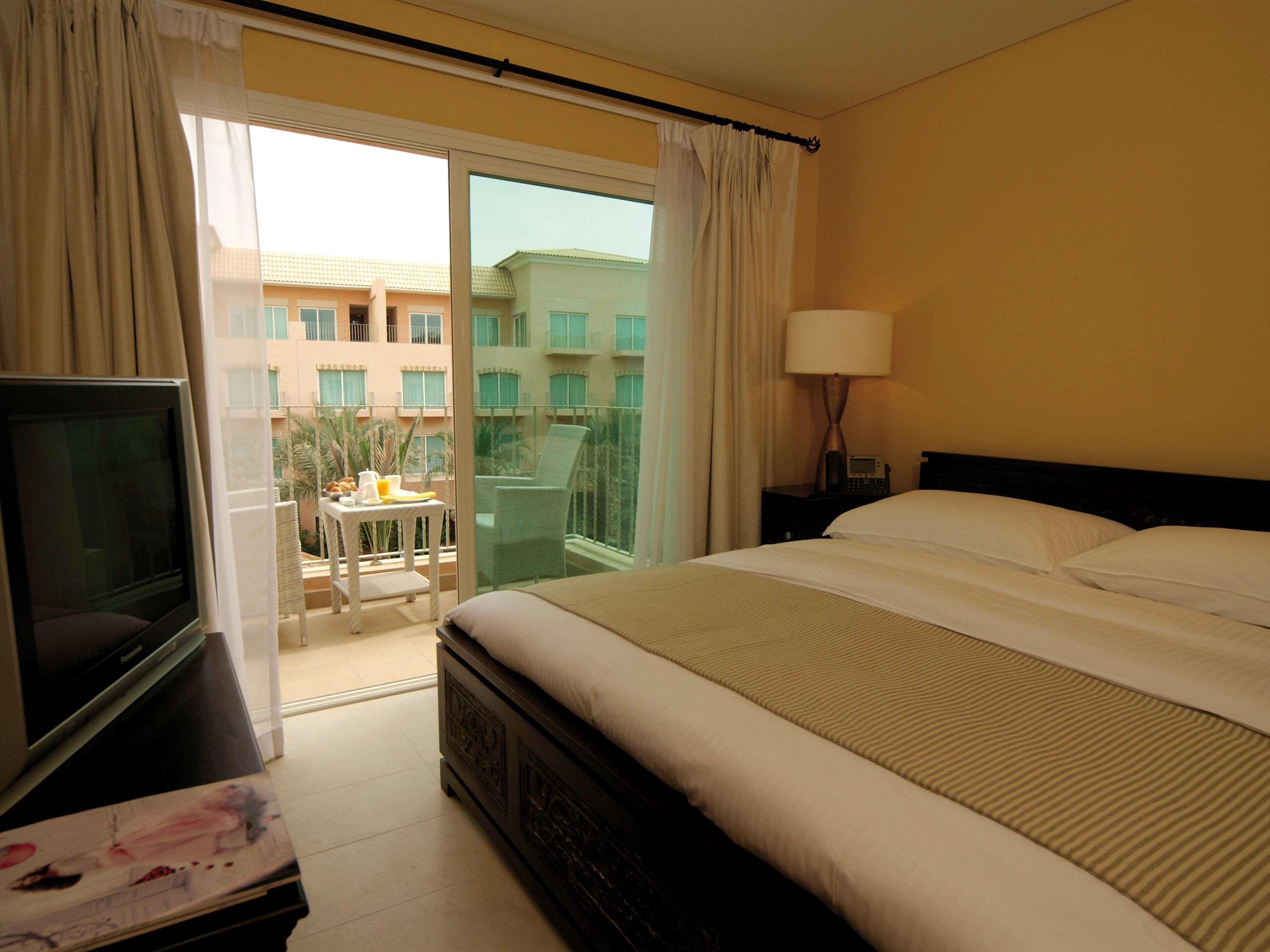 Movenpick Hotel & Resort Al Bida'A Salmiya Exteriér fotografie